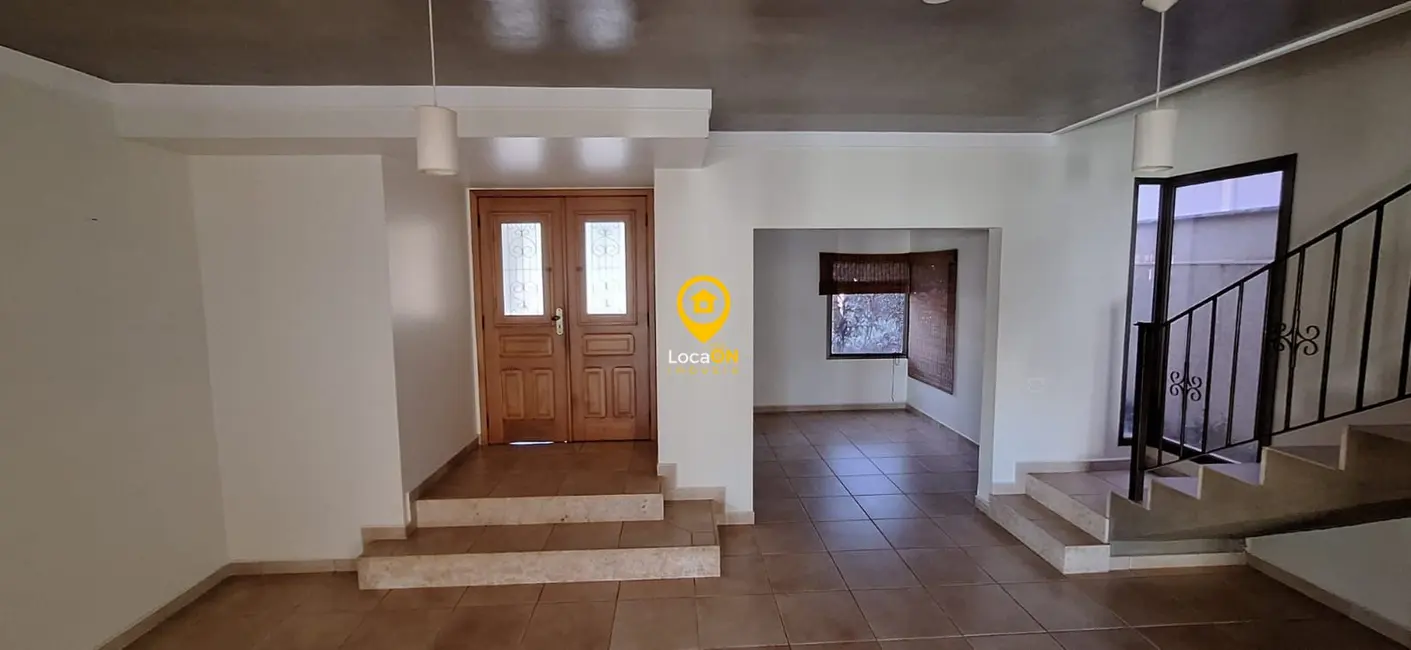 Casa de Condomínio com 4 quartos para alugar, 285m2 em Ribeirao Preto - SP - imagem 3 Foto 3 de Casa de Condomínio com 4 quartos para alugar, 285m2 em Ribeirao Preto - SP