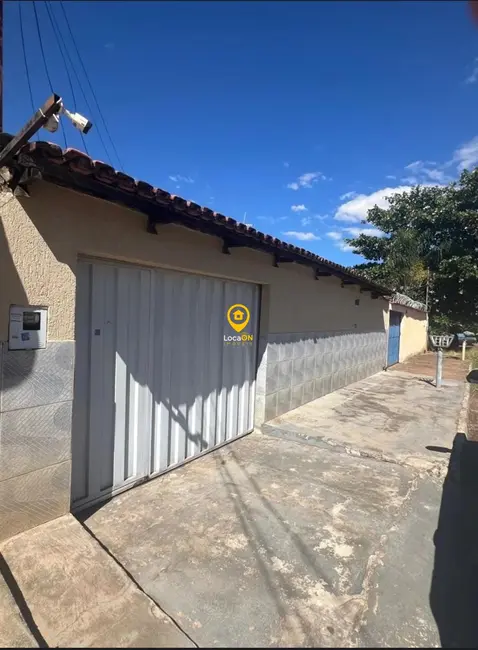Foto 2 de Casa com 3 quartos para alugar, 90m2 em Conjunto Morada do Morro, Senador Canedo - GO
