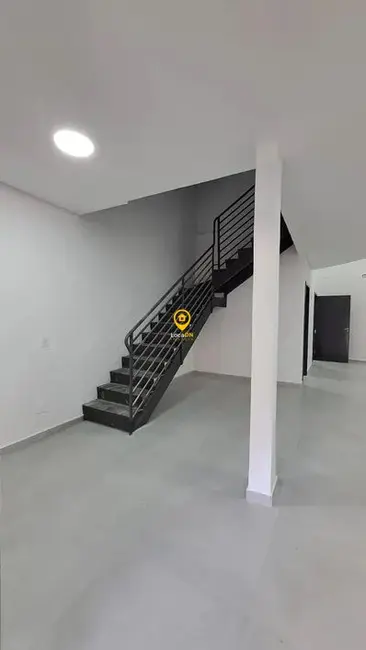 Foto 2 de Prédio Inteiro com 4 quartos para alugar, 120m2 em Vila Clementino, São Paulo - SP