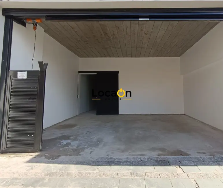 Foto 1 de Prédio Inteiro com 2 quartos para alugar, 120m2 em Vila Dom Pedro I, São Paulo - SP
