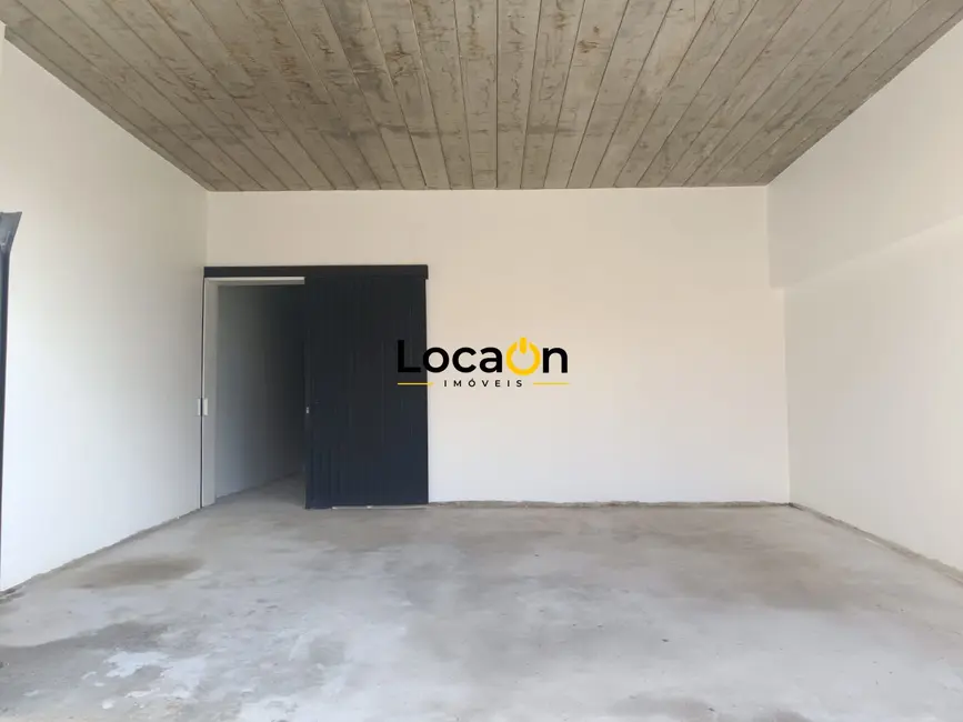 Foto 2 de Prédio Inteiro com 2 quartos para alugar, 120m2 em Vila Dom Pedro I, São Paulo - SP