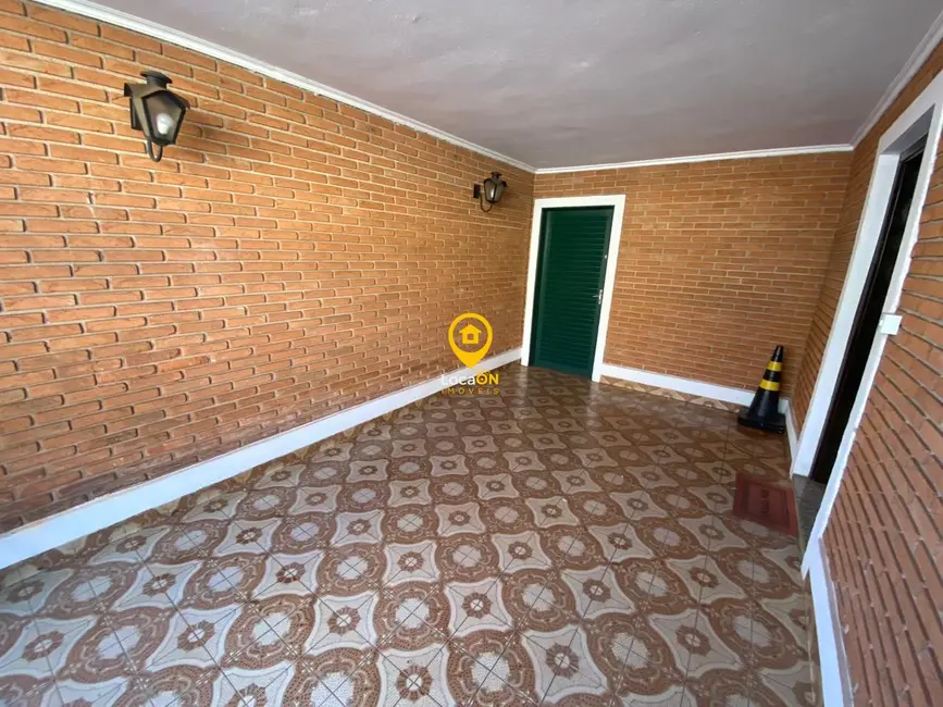 Casa com 4 quartos para alugar, 250m2 em Campos Elíseos, Ribeirao Preto - SP - imagem 3 Foto 3 de Casa com 4 quartos para alugar, 250m2 em Campos Elíseos, Ribeirao Preto - SP