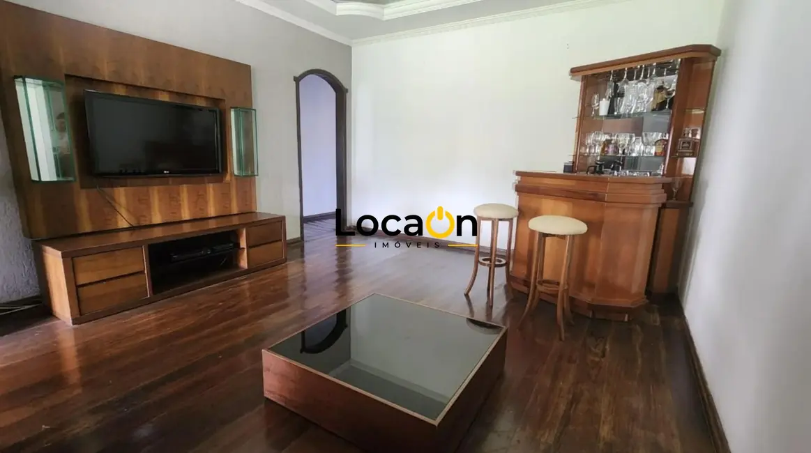 Foto 3 de Casa com 3 quartos para alugar, 199m2 em Castelo, Belo Horizonte - MG