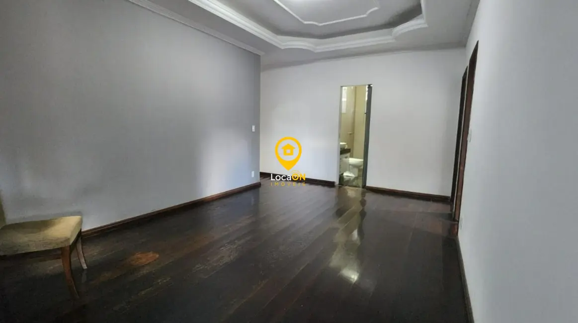 Casa com 3 quartos para alugar, 199m2 em Castelo, Belo Horizonte - MG - imagem 5 Foto 5 de Casa com 3 quartos para alugar, 199m2 em Castelo, Belo Horizonte - MG