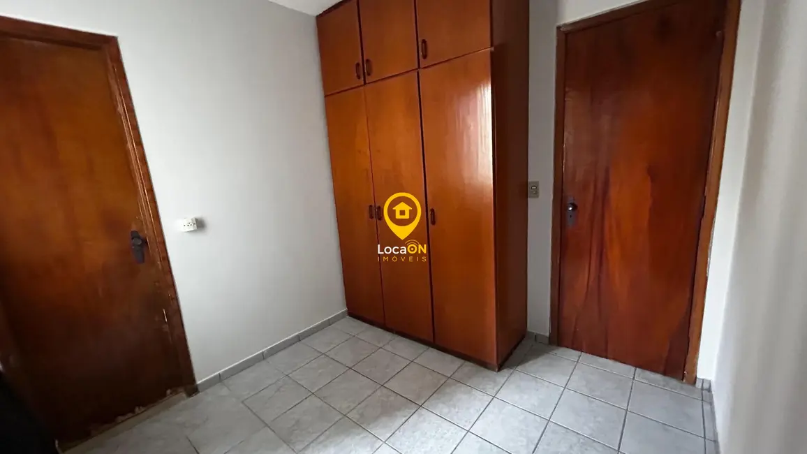 Apartamento com 3 quartos para alugar, 90m2 em Setor Bela Vista, Goiania - GO - imagem 6 Foto 6 de Apartamento com 3 quartos para alugar, 90m2 em Setor Bela Vista, Goiania - GO