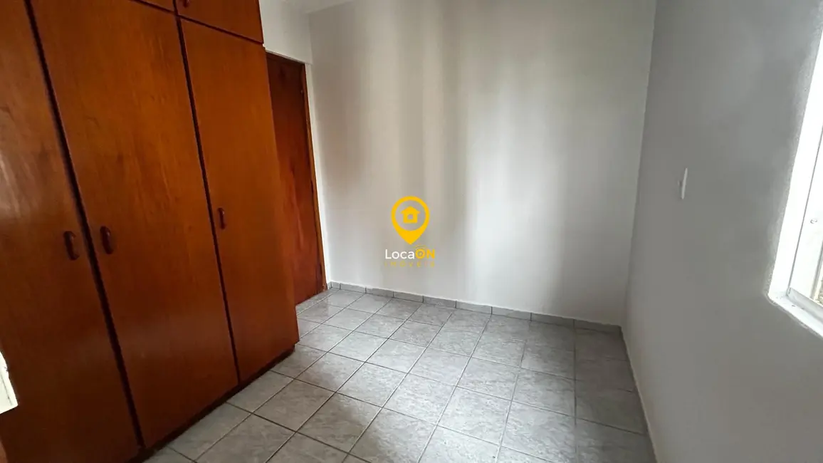 Apartamento com 3 quartos para alugar, 90m2 em Setor Bela Vista, Goiania - GO - imagem 7 Foto 7 de Apartamento com 3 quartos para alugar, 90m2 em Setor Bela Vista, Goiania - GO