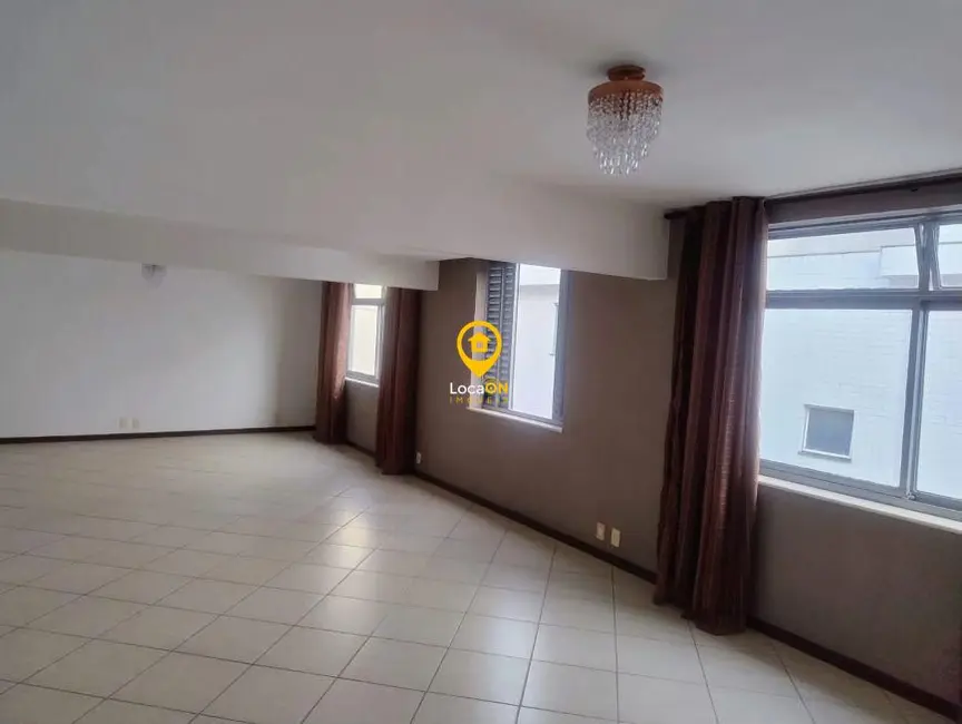 Foto 3 de Apartamento com 3 quartos para alugar, 140m2 em Santo Antônio, Belo Horizonte - MG