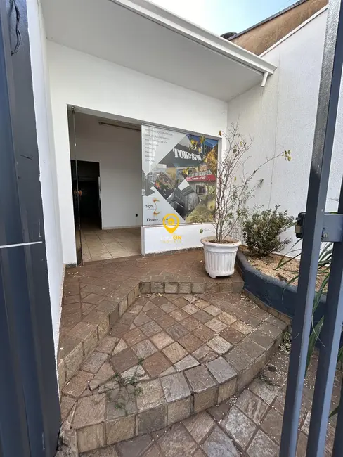 Loja com 5 quartos para alugar, 293m2 em Jardim Irajá, Ribeirao Preto - SP - imagem 4 Foto 4 de Loja com 5 quartos para alugar, 293m2 em Jardim Irajá, Ribeirao Preto - SP