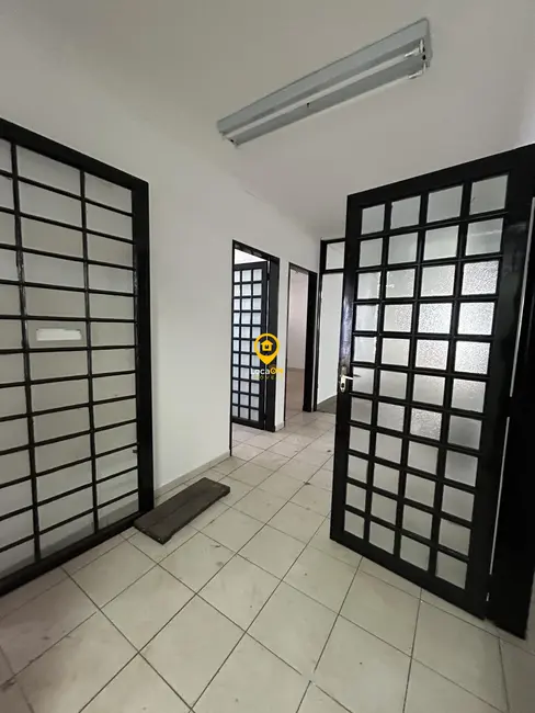 Loja com 5 quartos para alugar, 293m2 em Jardim Irajá, Ribeirao Preto - SP - imagem 8 Foto 8 de Loja com 5 quartos para alugar, 293m2 em Jardim Irajá, Ribeirao Preto - SP