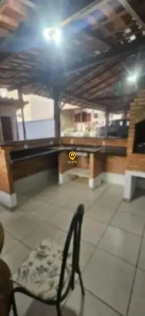 Casa com 4 quartos para alugar, 200m2 em Providência, Belo Horizonte - MG - imagem 2 Foto 2 de Casa com 4 quartos para alugar, 200m2 em Providência, Belo Horizonte - MG