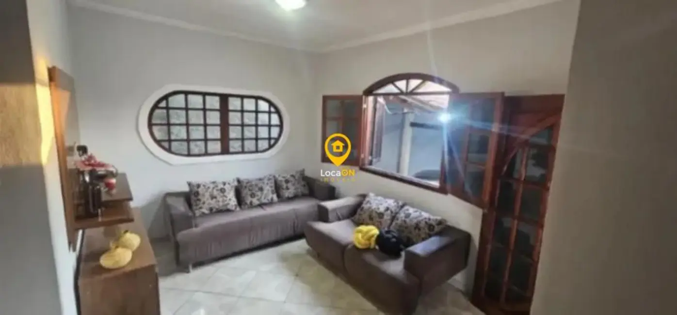 Casa com 4 quartos para alugar, 200m2 em Providência, Belo Horizonte - MG - imagem 3 Foto 3 de Casa com 4 quartos para alugar, 200m2 em Providência, Belo Horizonte - MG