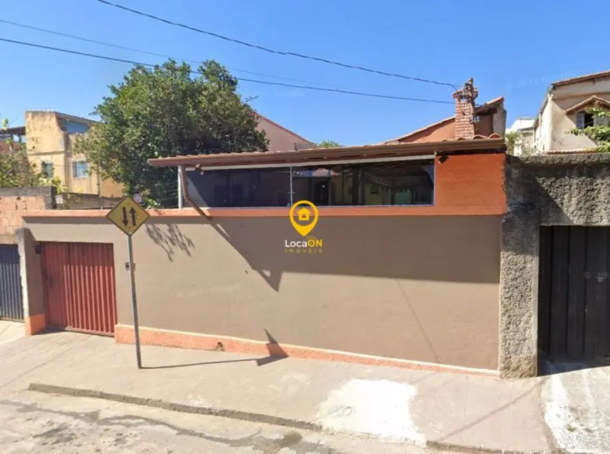 Casa com 4 quartos para alugar, 200m2 em Providência, Belo Horizonte - MG - imagem 1 Foto 1 de Casa com 4 quartos para alugar, 200m2 em Providência, Belo Horizonte - MG
