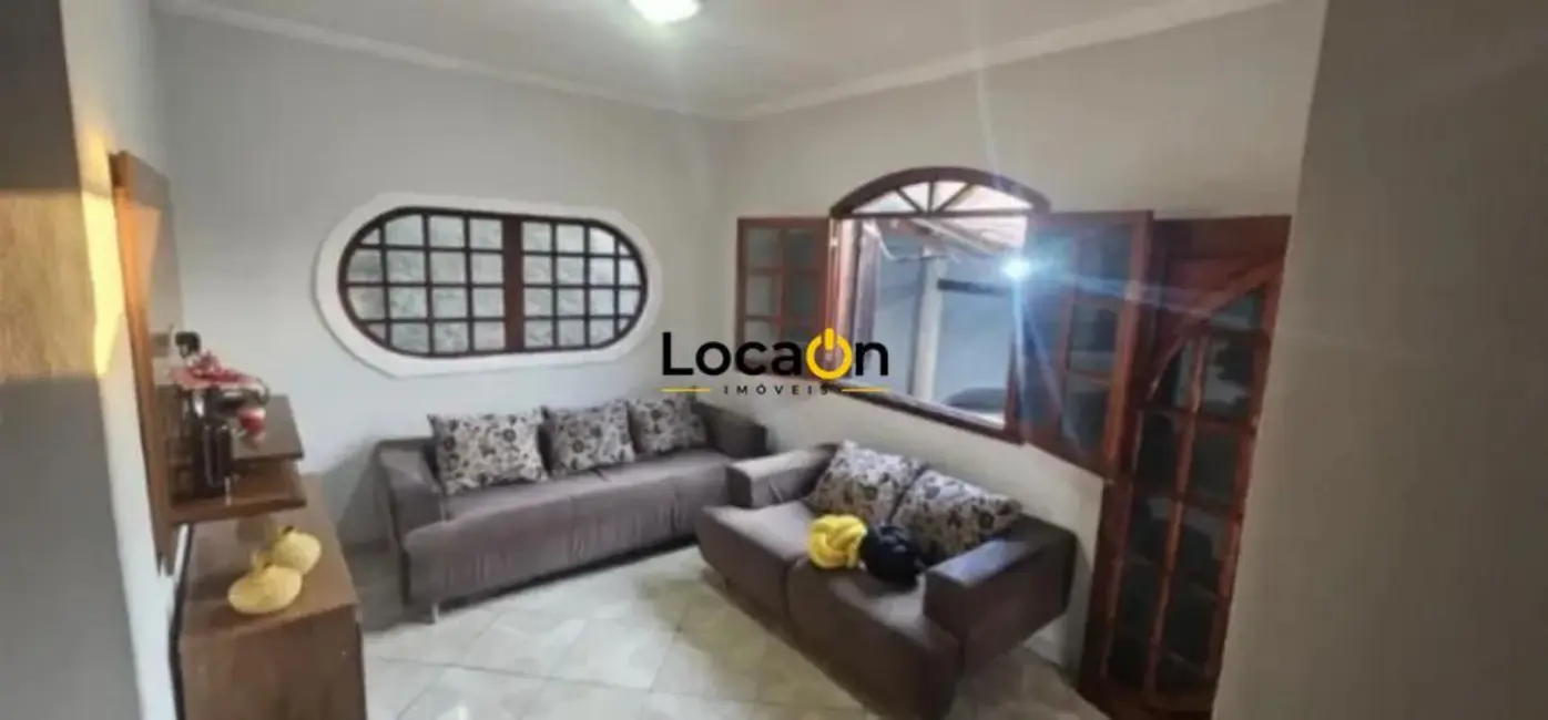 Foto 2 de Casa com 4 quartos para alugar, 200m2 em Providência, Belo Horizonte - MG