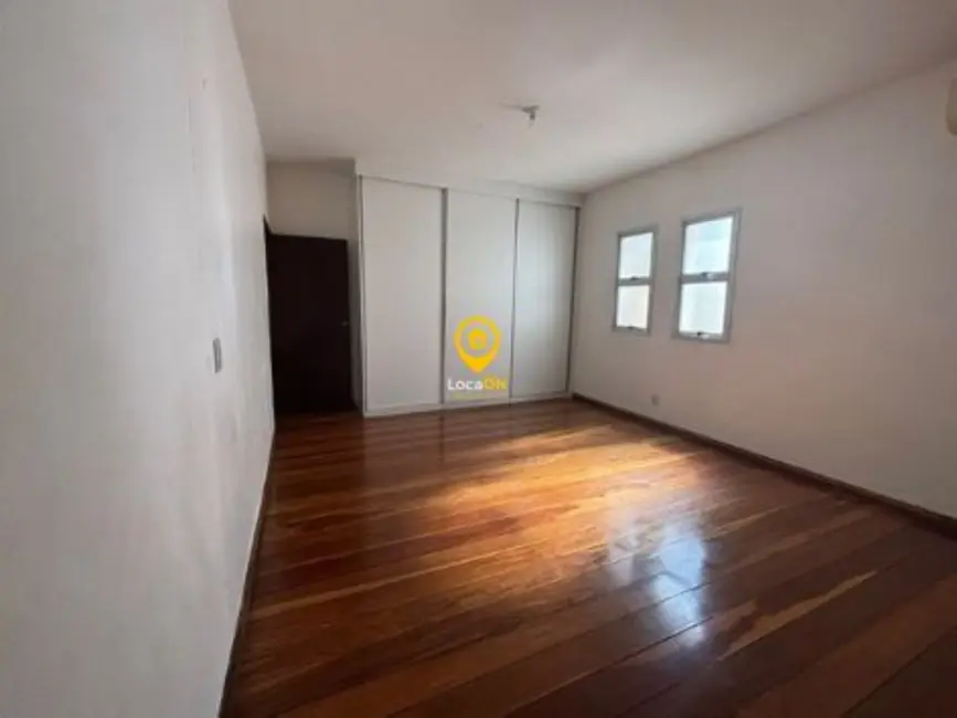 Casa com 4 quartos para alugar, 500m2 em Castelo, Belo Horizonte - MG - imagem 7 Foto 7 de Casa com 4 quartos para alugar, 500m2 em Castelo, Belo Horizonte - MG