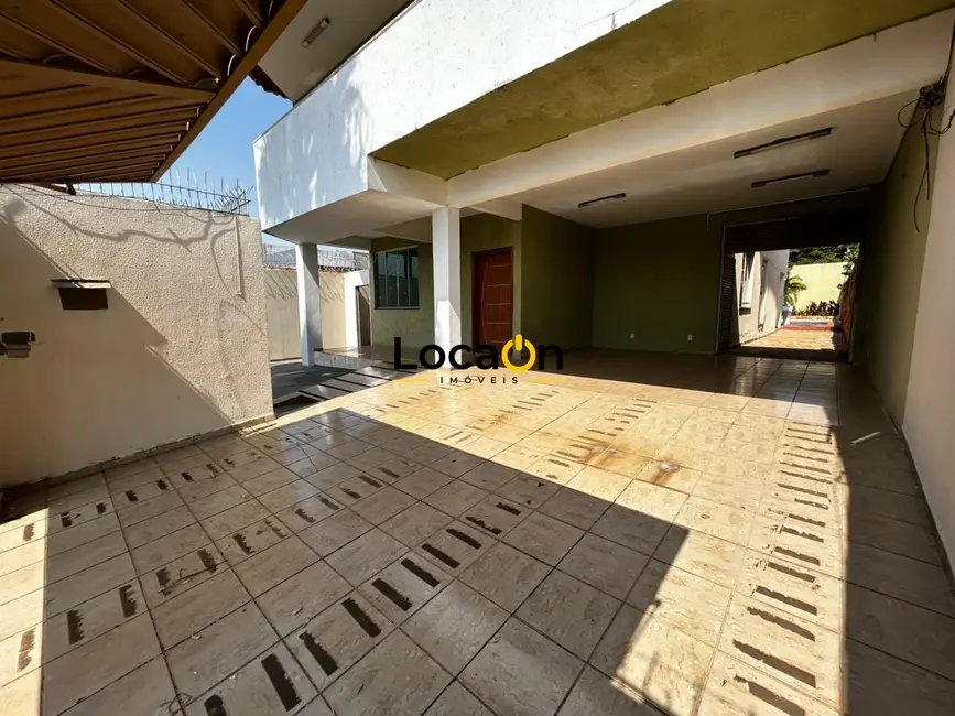 Foto 1 de Sobrado com 4 quartos para alugar, 418m2 em Jardim Planalto, Goiania - GO