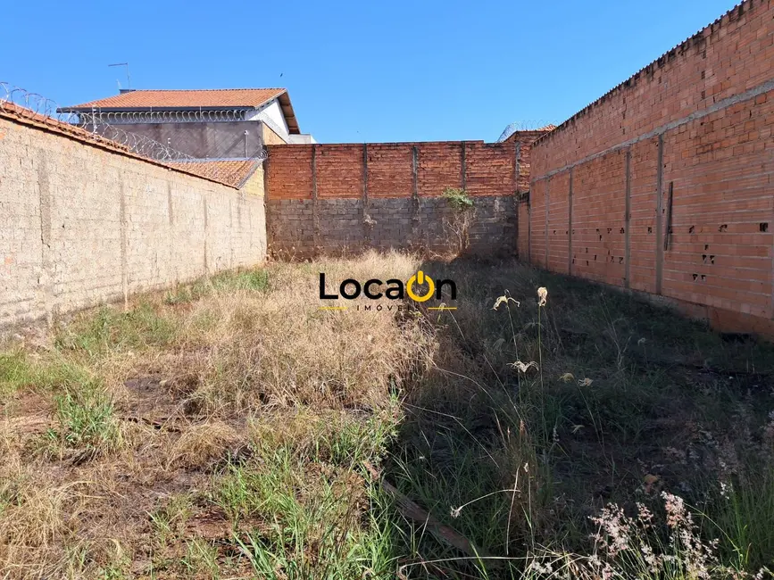 Foto 3 de Terreno / Lote à venda, 250m2 em Jardinopolis - SP