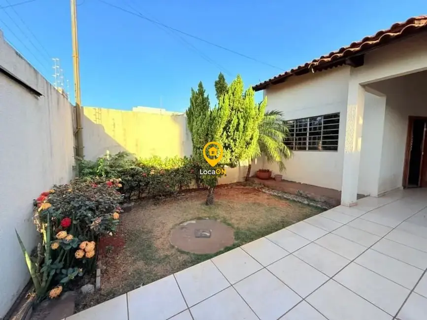 Foto 2 de Casa com 3 quartos para alugar, 205m2 em Residencial Porto Seguro, Goiania - GO