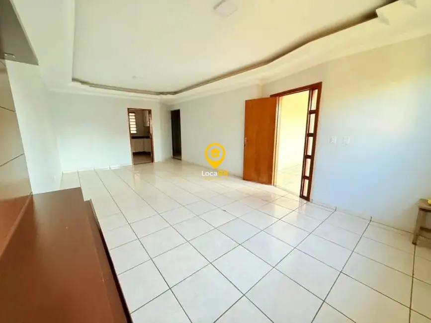 Foto 5 de Casa com 3 quartos para alugar, 205m2 em Residencial Porto Seguro, Goiania - GO