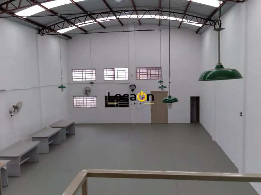 Armazém / Galpão com 4 quartos para alugar, 420m2 em Residencial e Comercial Palmares, Ribeirao Preto - SP - imagem 8 Foto 8 de Armazém / Galpão com 4 quartos para alugar, 420m2 em Residencial e Comercial Palmares, Ribeirao Preto - SP