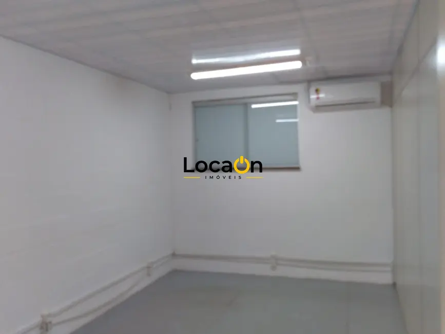 Armazém / Galpão com 4 quartos para alugar, 420m2 em Residencial e Comercial Palmares, Ribeirao Preto - SP - imagem 4 Foto 4 de Armazém / Galpão com 4 quartos para alugar, 420m2 em Residencial e Comercial Palmares, Ribeirao Preto - SP