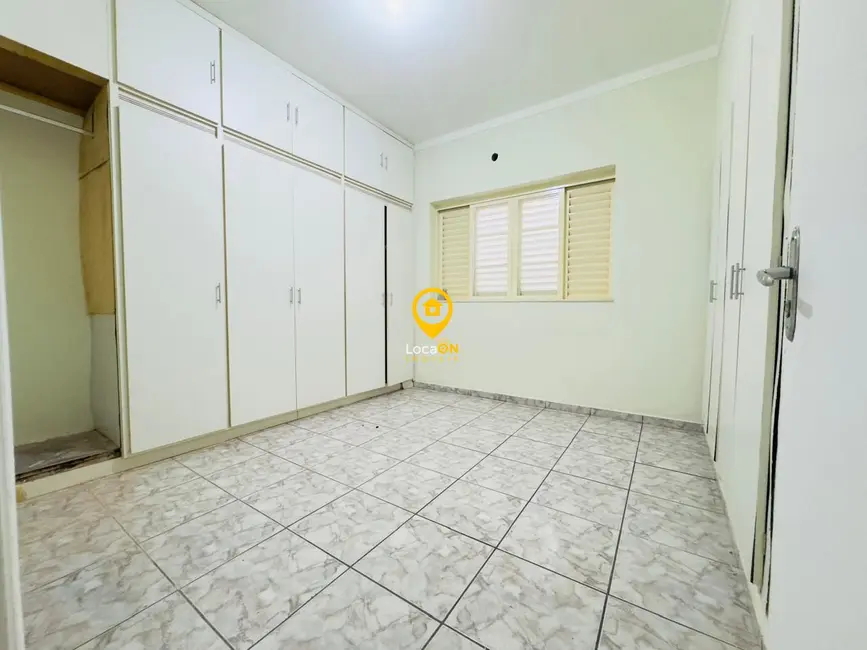 Foto 6 de Casa com 3 quartos para alugar, 160m2 em Jardim Mosteiro, Ribeirao Preto - SP