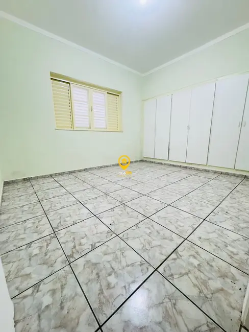 Foto 9 de Casa com 3 quartos para alugar, 160m2 em Jardim Mosteiro, Ribeirao Preto - SP