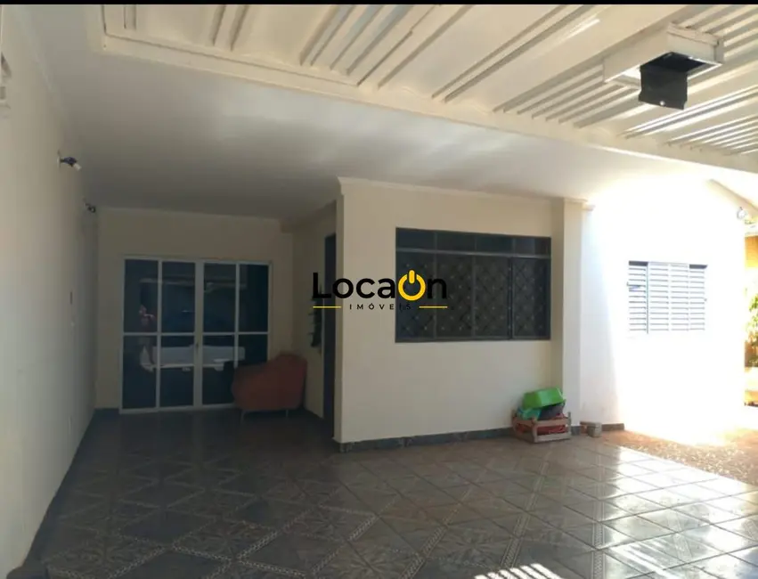 Casa com 3 quartos à venda, 149m2 em Adelino Simioni, Ribeirao Preto - SP - imagem 1 Foto 1 de Casa com 3 quartos à venda, 149m2 em Adelino Simioni, Ribeirao Preto - SP