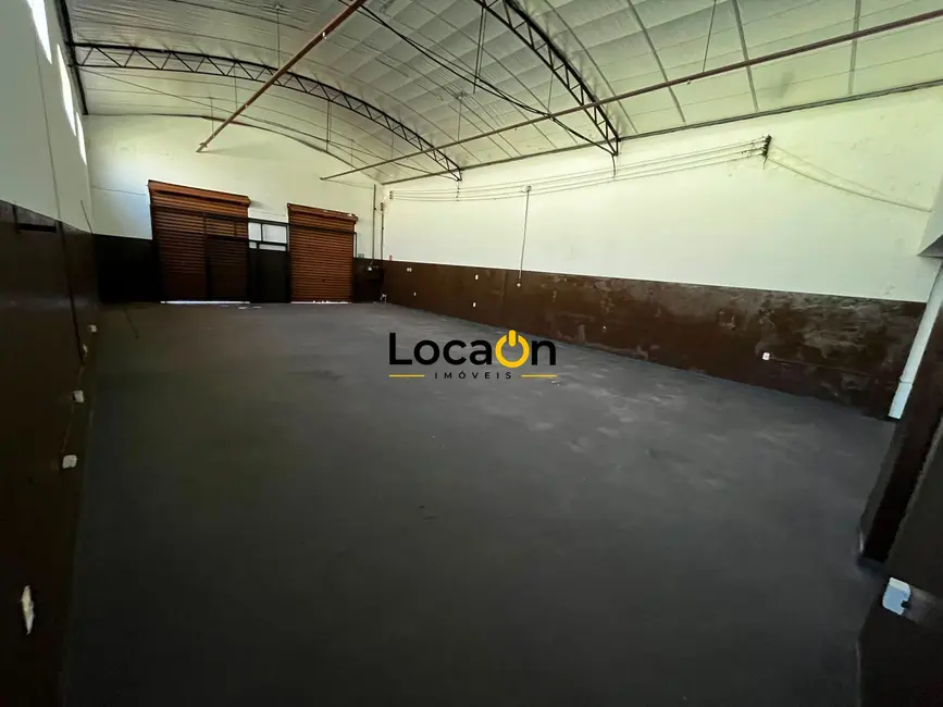 Foto 2 de Armazém / Galpão com 1 quarto para alugar, 240m2 em Parque Industrial Tanquinho, Ribeirao Preto - SP