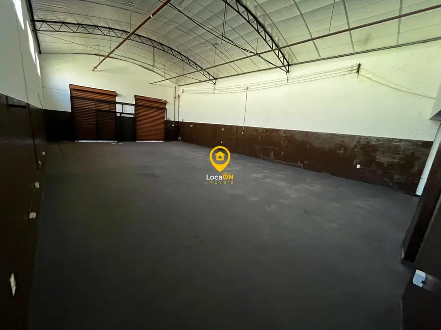 Foto 2 de Armazém / Galpão com 1 quarto para alugar, 240m2 em Parque Industrial Tanquinho, Ribeirao Preto - SP
