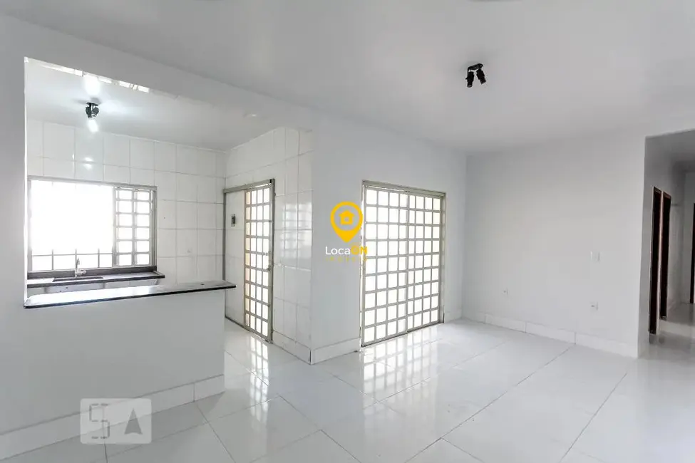 Foto 5 de Casa com 2 quartos para alugar, 114m2 em Residencial Santa Fé I, Goiania - GO