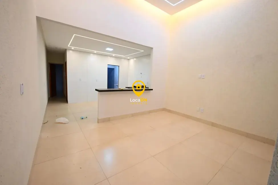 Foto 2 de Casa com 2 quartos para alugar, 114m2 em Residencial Santa Fé I, Goiania - GO