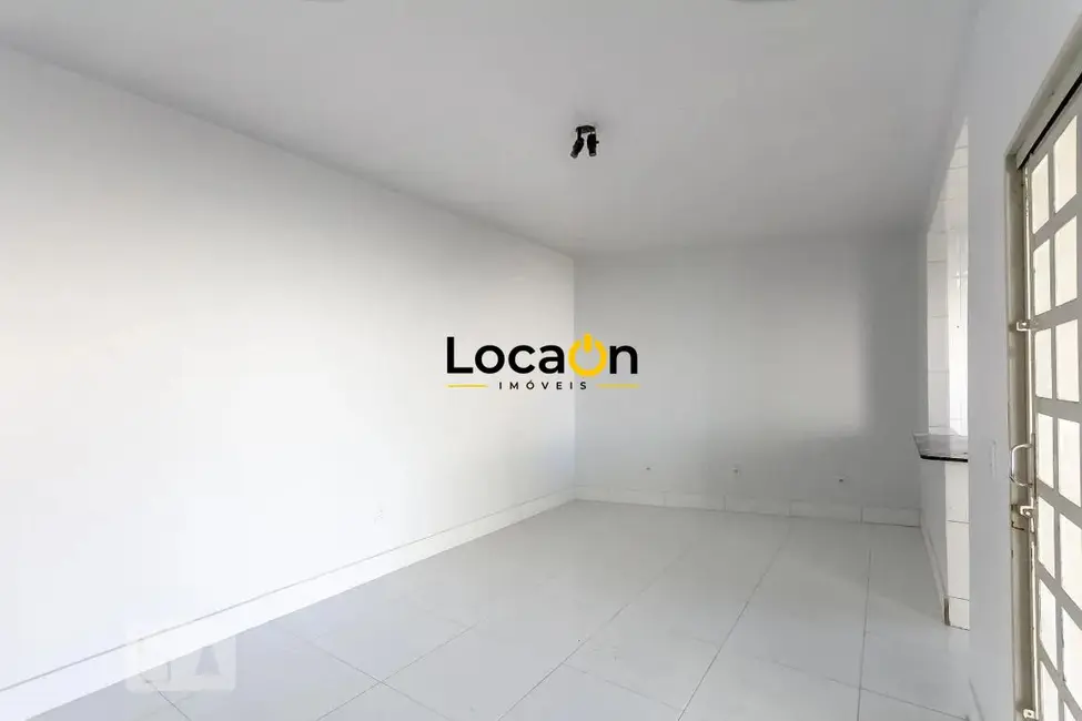 Foto 6 de Casa com 2 quartos para alugar, 114m2 em Residencial Santa Fé I, Goiania - GO