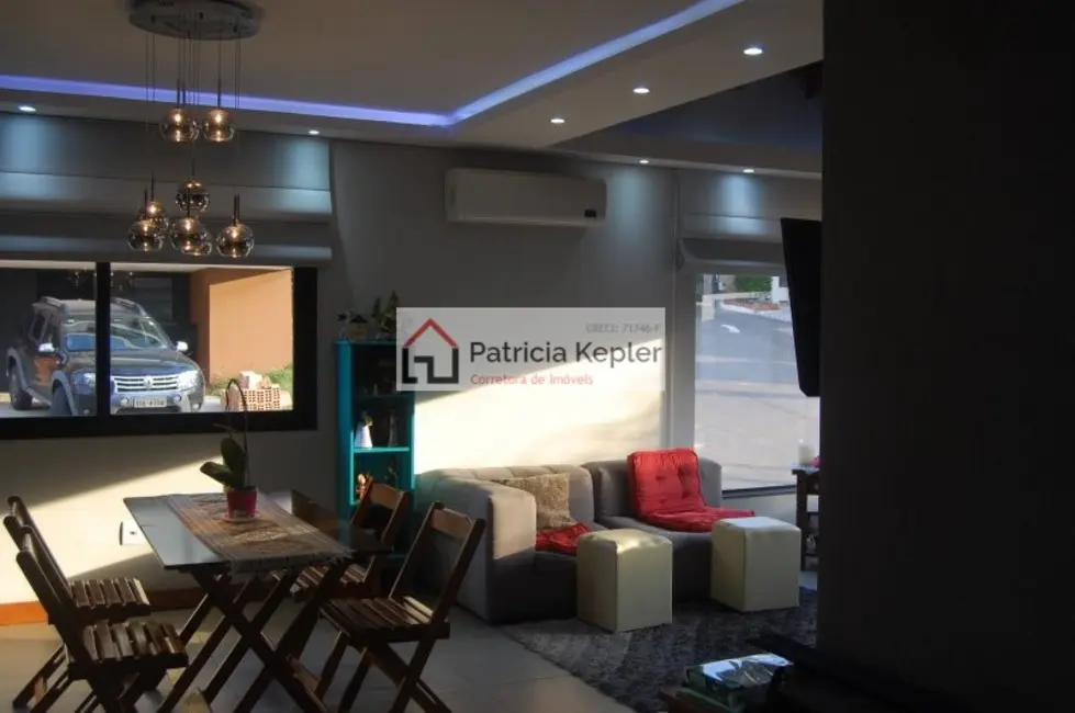 Foto 3 de Casa de Condomínio com 3 quartos à venda, 180m2 em Mário Quintana, Porto Alegre - RS