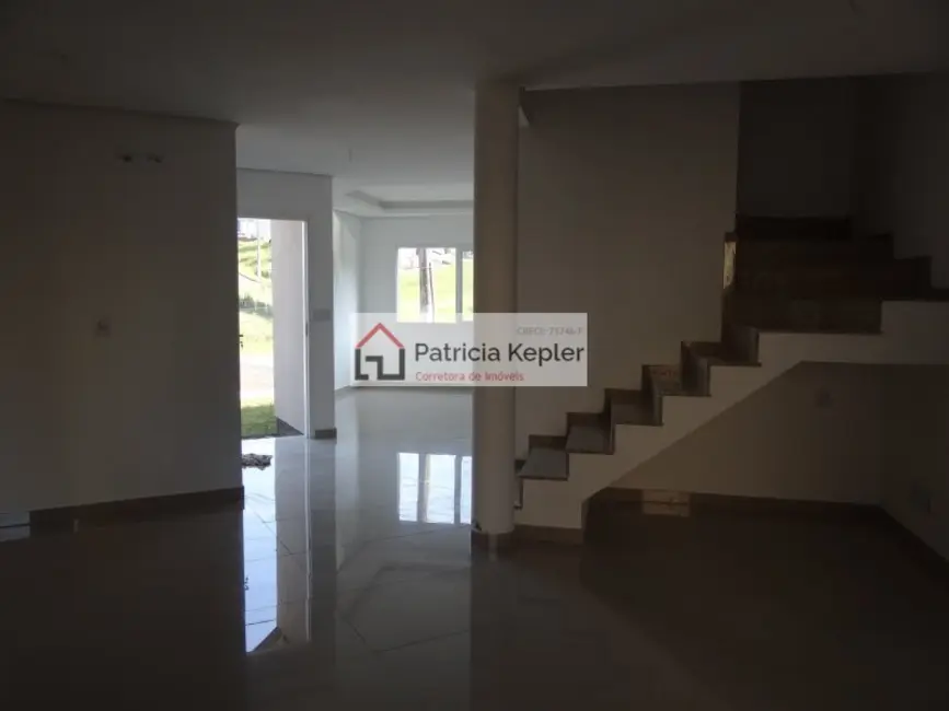 Foto 4 de Sobrado com 3 quartos à venda, 112m2 em Mário Quintana, Porto Alegre - RS