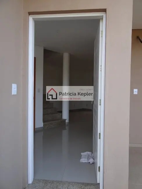 Foto 8 de Sobrado com 3 quartos à venda, 112m2 em Mário Quintana, Porto Alegre - RS