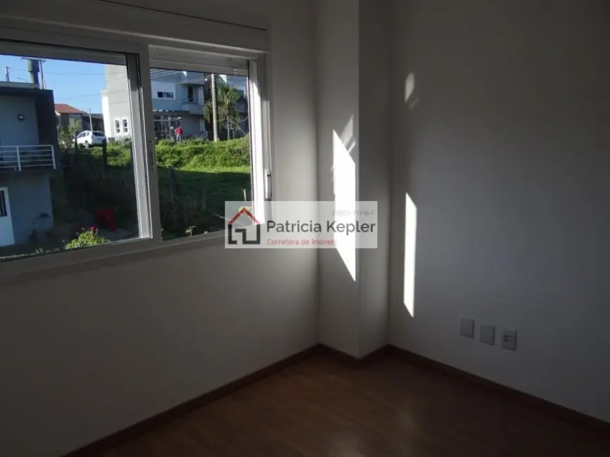 Foto 9 de Sobrado com 3 quartos à venda, 108m2 em Mário Quintana, Porto Alegre - RS