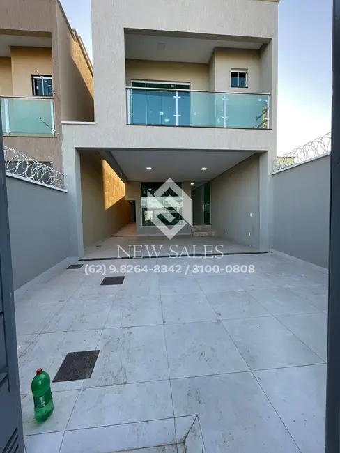 Foto 2 de Sobrado com 3 quartos à venda, 252m2 em Residencial Cidade Verde, Goiania - GO