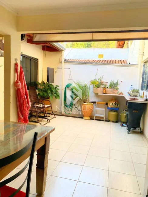 Foto 8 de Sobrado com 5 quartos à venda, 180m2 em Setor Jaó, Goiania - GO