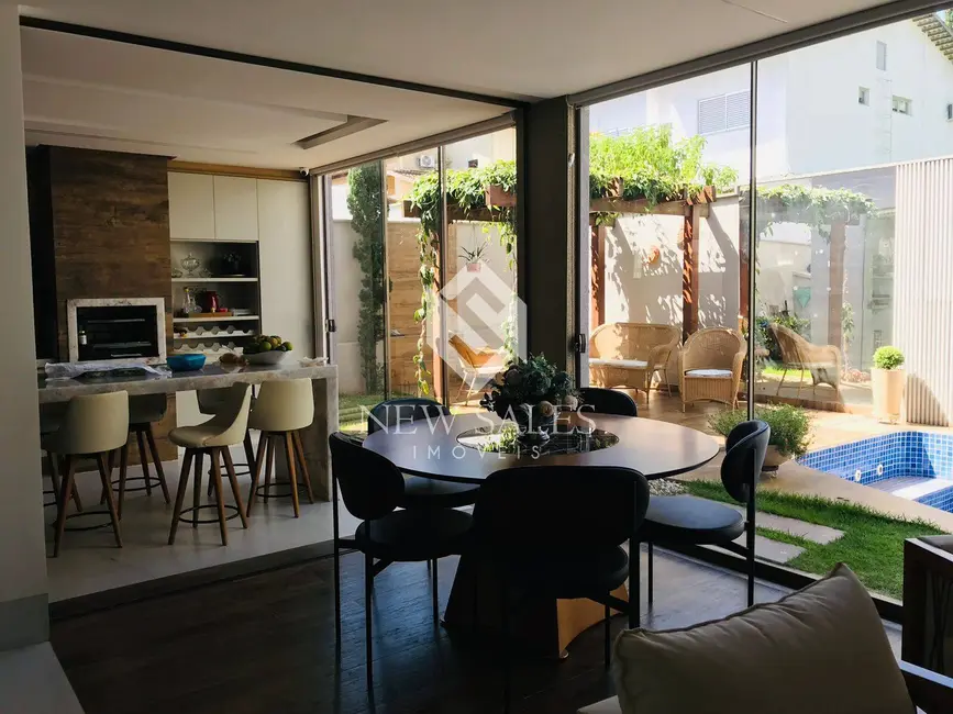 Foto 4 de Casa de Condomínio com 4 quartos à venda, 387m2 em Jardins Madri, Goiania - GO