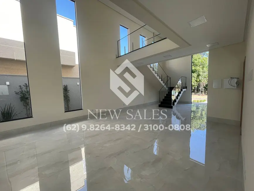 Casa com 4 quartos à venda, 360m2 em Setor Laguna Parque, Trindade - GO - imagem 9 Foto 9 de Casa com 4 quartos à venda, 360m2 em Setor Laguna Parque, Trindade - GO