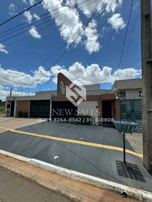 Foto 1 de Casa com 3 quartos à venda, 160m2 em Vila Rosa, Goiania - GO