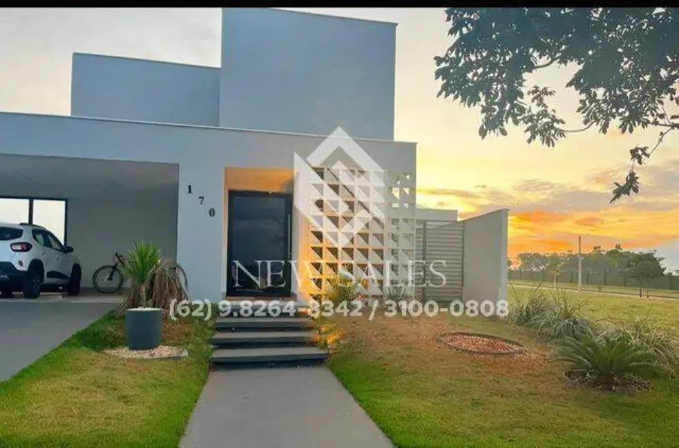 Foto 1 de Casa com 3 quartos à venda, 180m2 em Senador Canedo - GO