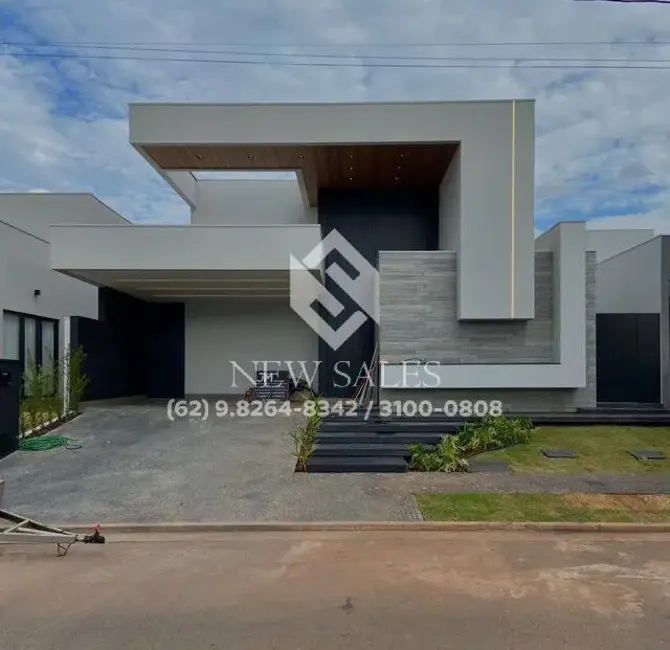 Foto 1 de Casa de Condomínio com 4 quartos à venda, 220m2 em Senador Canedo - GO