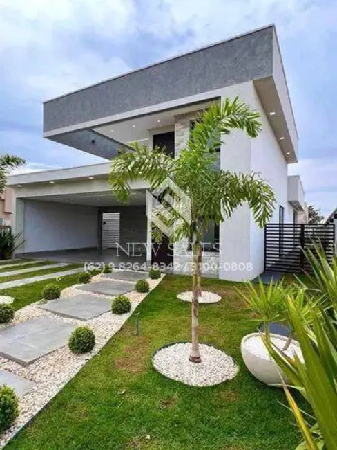 Foto 2 de Casa com 3 quartos à venda, 175m2 em Senador Canedo - GO