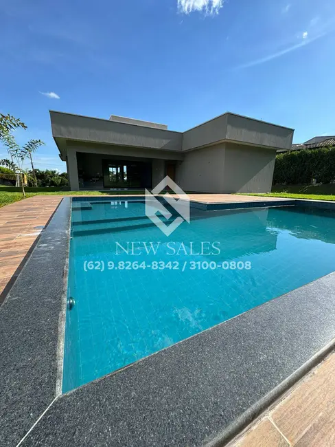 Foto 2 de Casa com 3 quartos à venda, 280m2 em Goianira - GO