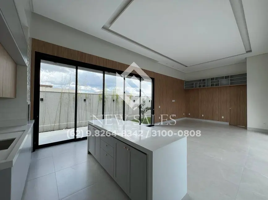 Foto 2 de Casa com 3 quartos à venda, 149m2 em Aparecida De Goiania - GO