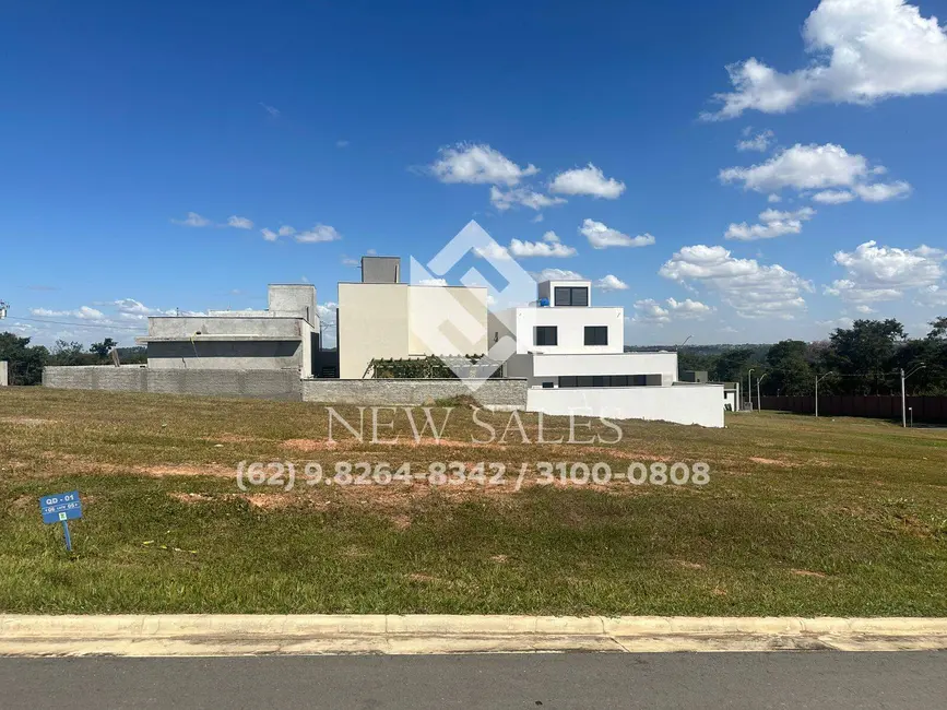 Foto 1 de Terreno / Lote à venda, 276m2 em Senador Canedo - GO