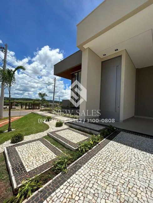 Foto 1 de Casa com 3 quartos à venda, 264m2 em Condomínio Parque dos Cisnes, Goiania - GO