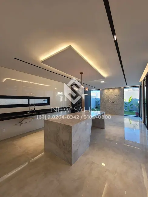 Foto 2 de Casa com 5 quartos à venda, 282m2 em Moinho dos Ventos, Goiania - GO