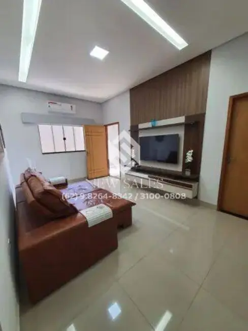 Foto 1 de Casa com 3 quartos à venda, 182m2 em Setor Cristina II Expansão, Trindade - GO